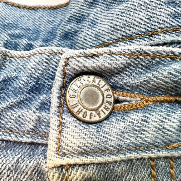 JOHN GALT | Brandy Melville Light Wash Raw Hem Cutoff Denim Button Fly Shorts M - Picture 4 of 5
